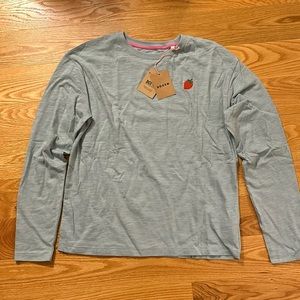 NWT cotton long sleeve girls t-shirt with strawberry embroidery